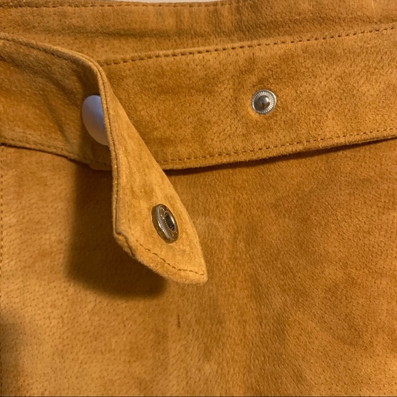 Zara 100% Suede Mini Skirt in Mustard Color - Picture 8 of 11